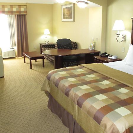 La Quinta Inn & Suites Fultondale Exteriör bild