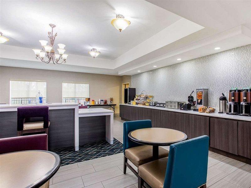 La Quinta Inn & Suites Fultondale Exteriör bild