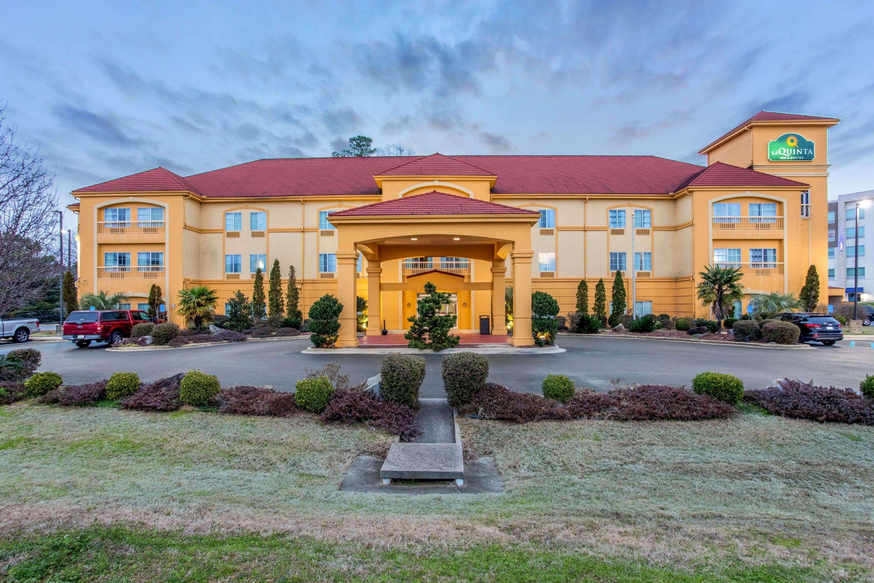La Quinta Inn & Suites Fultondale Exteriör bild
