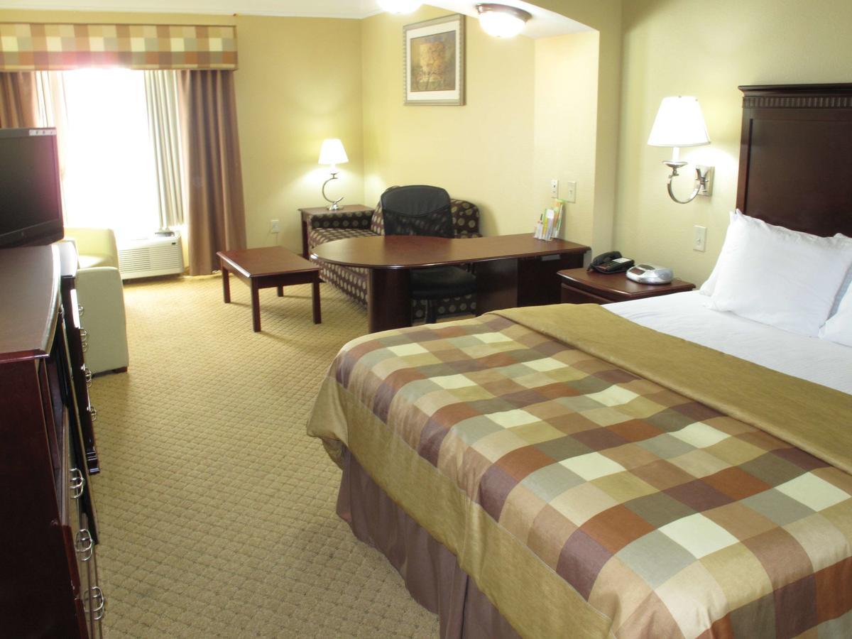 La Quinta Inn & Suites Fultondale Exteriör bild